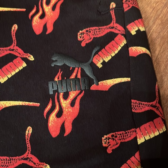 New Puma flame shorts - Picture 11 of 16